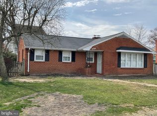 8458 Miramar Rd, Pasadena, MD 21122