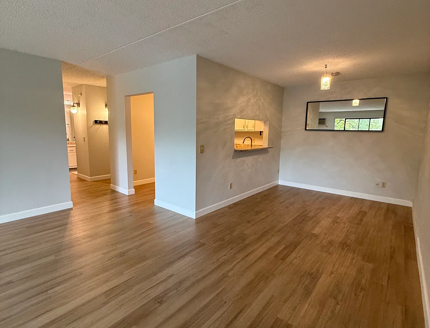 2 bed, 1200 sqft, $1,800 — Photo 2