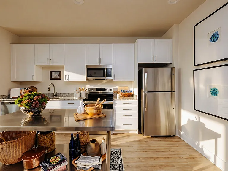 Modern Kitchen at Bolton West Charlotte Apartments