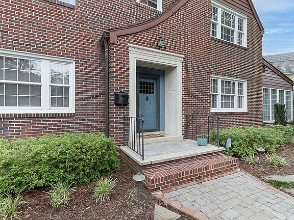 4th image of 7604 Gleneagles Rd