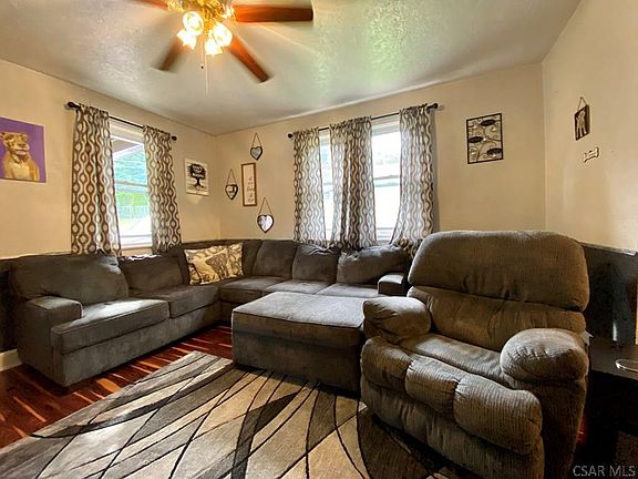 4th image of 413 Peterson Dr