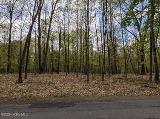 91 Liberty Rd, Troy, NY 12180