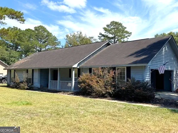 214 Holly Dr, Dublin, GA 31021