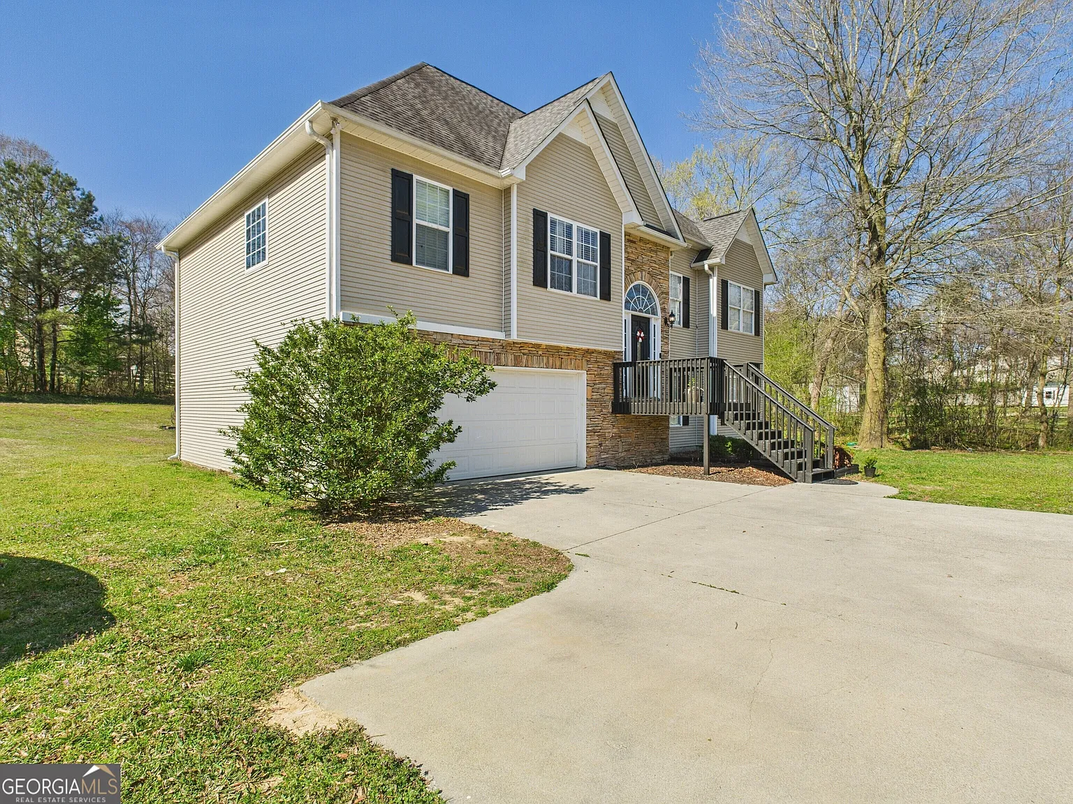 135 Grist Mill Ln SE photo 1
