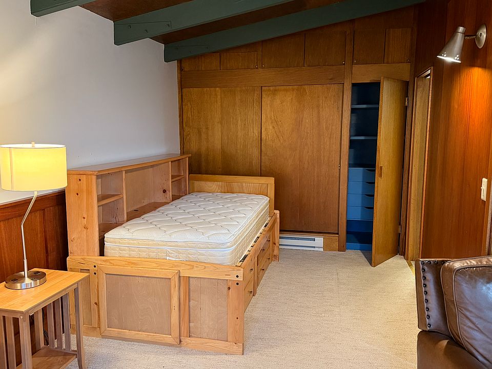 Unit 4 Studio Bedroom