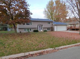 1306 Southview Ln, Albert Lea, MN 56007