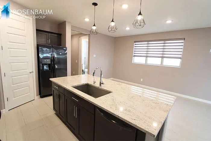 661 N Abalone Dr — Photo 33