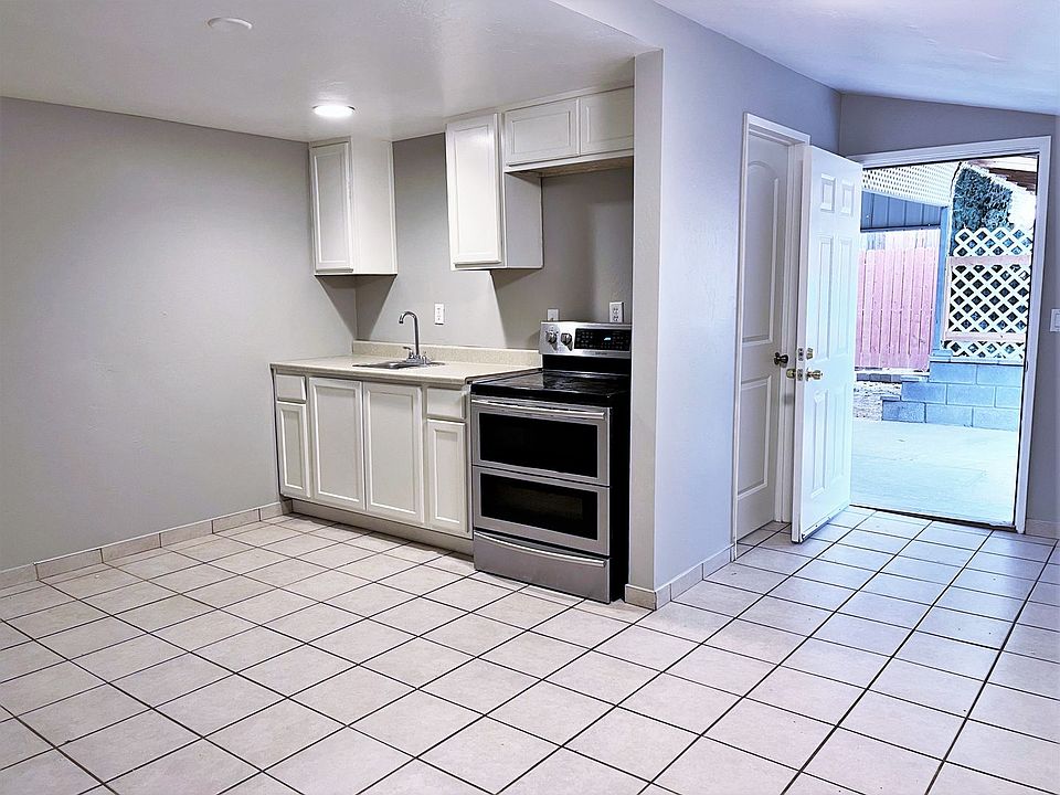 1st image of 445 Linda Vista Dr #1/2