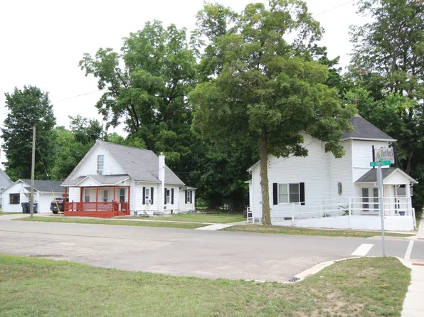 108 N Davis St, Vicksburg, MI 49097