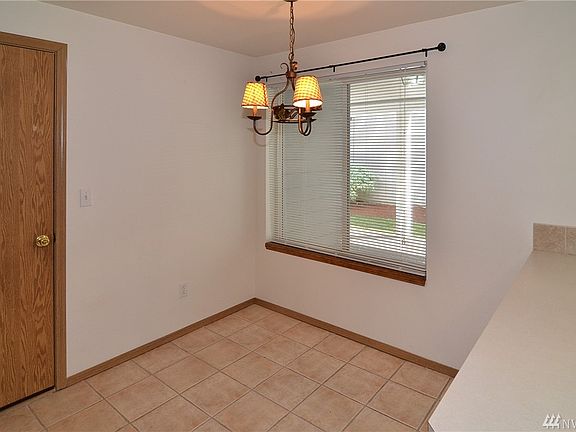 4th image of 1109 Wallingford Ct NE