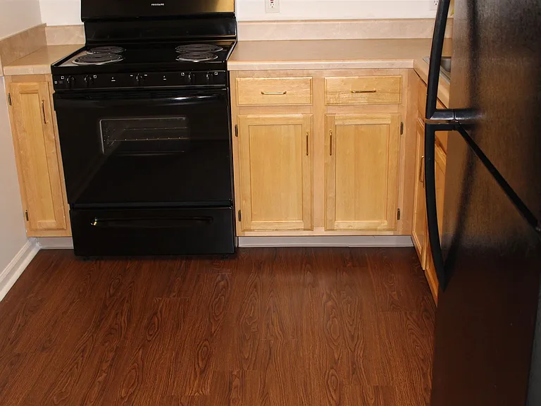 3215 West Ct — Photo 8