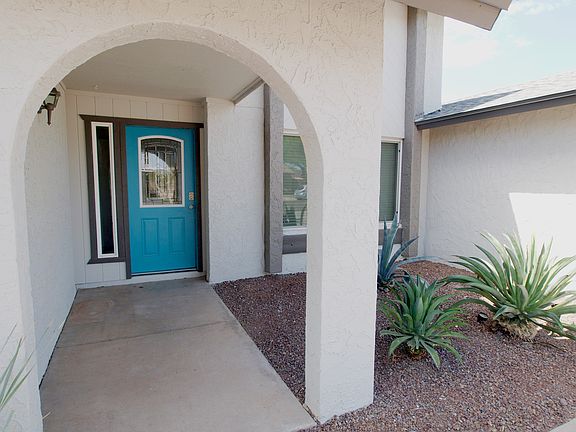 3rd image of 6325 W Sunnyslope Ln