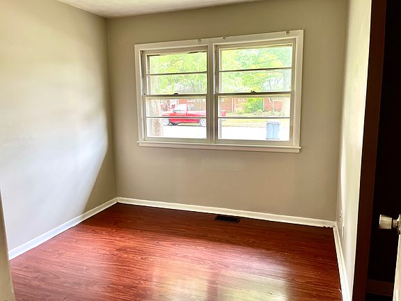 5th image of 2084 Saint Teresa Dr
