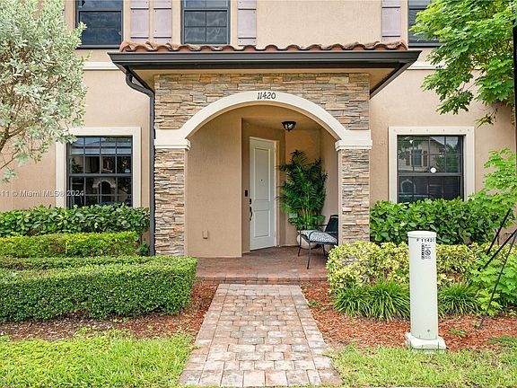 5th image of 11420 SW 248th Ln