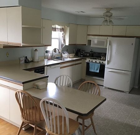 5th image of 14 Southhall Ct