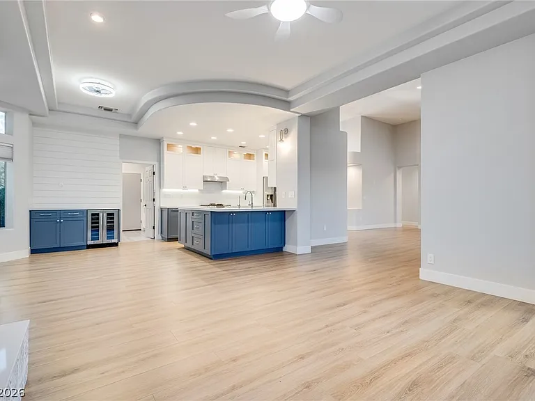 2508 Sandilands Dr — Photo 12