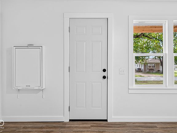 5th image of 1123 N Obrien St