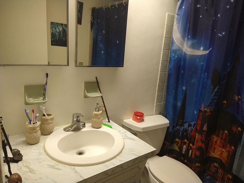 2nd image of 7235 Ivanhoe Dr