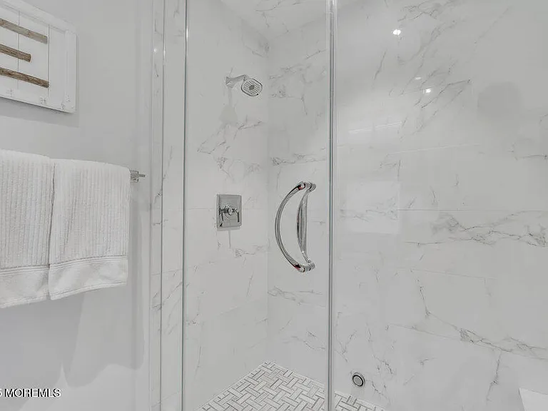 985 Ocean Ave — Photo 118