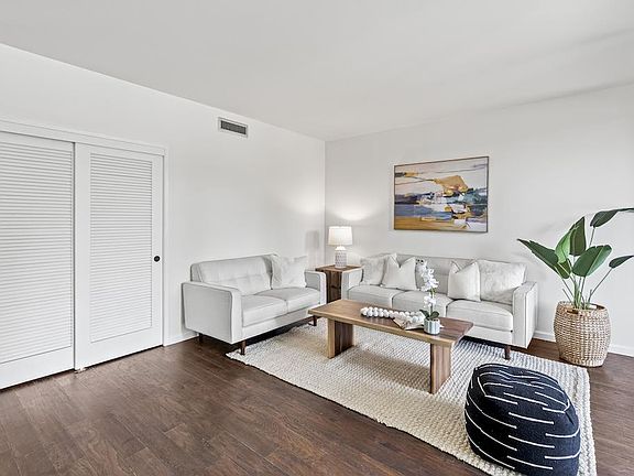 3rd image of 14345 Saratoga Ave APT 37