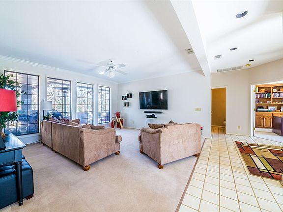 4th image of 6304 W Coventry Dr