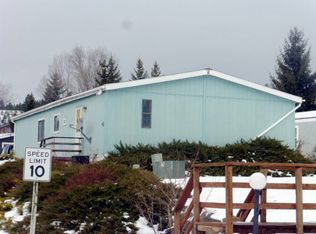 8561 N Cloverleaf Rd TRAILER 77, Hauser, ID 83854