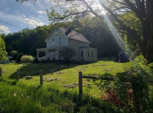136 Old Route 5, Bradford, VT 05033