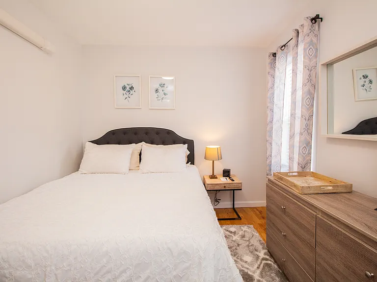 1004 Tremont St #1 — Photo 15