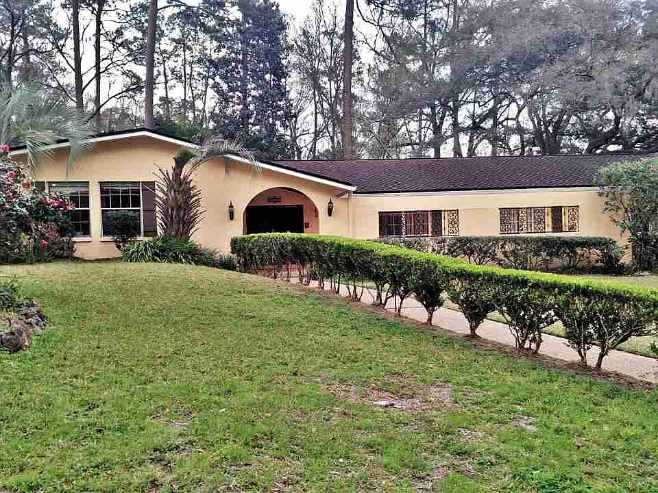 1st image of 2021 NW 27th Dr