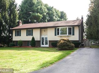 527 Streaker Rd, Sykesville, MD 21784