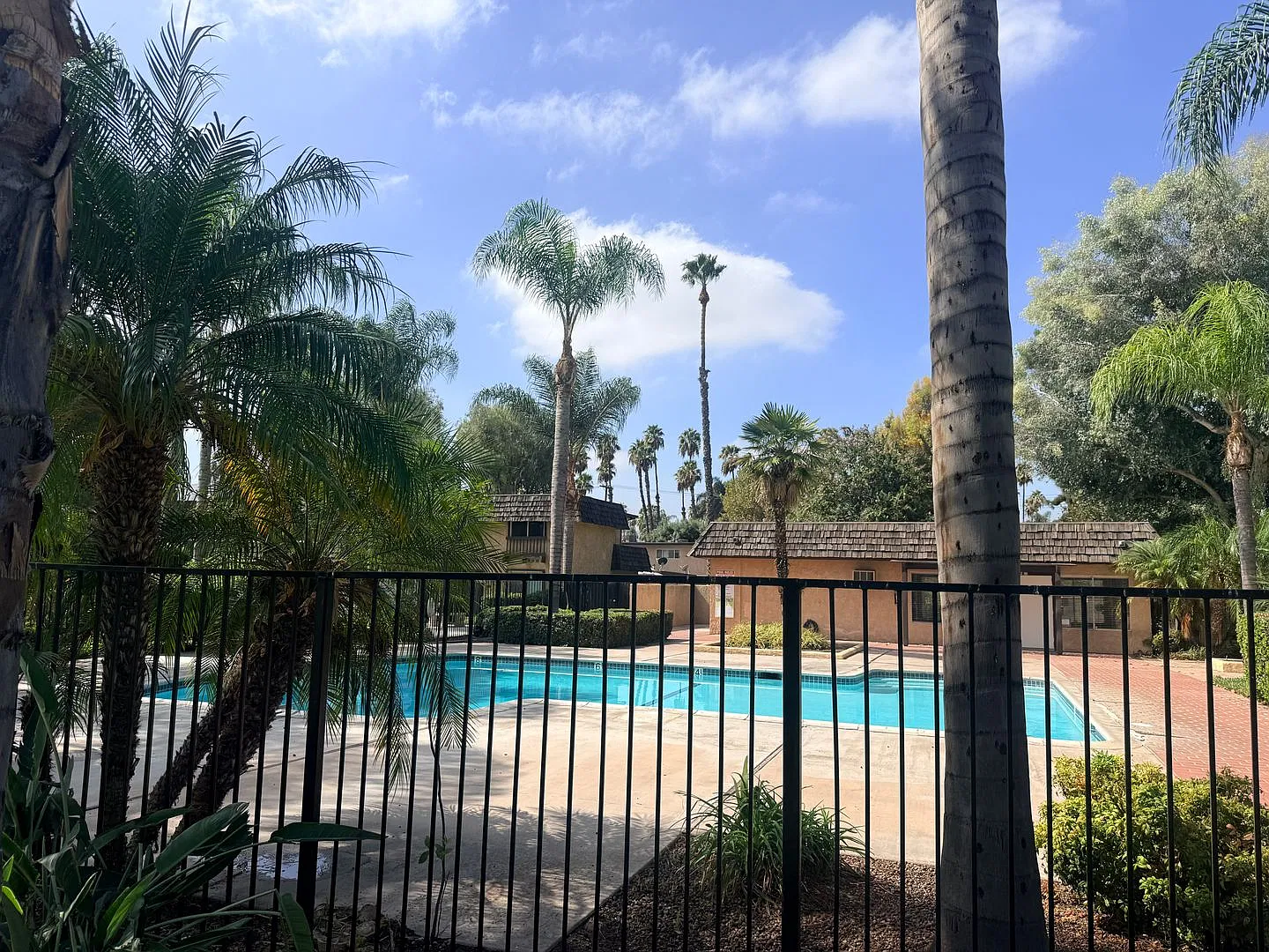 Don't miss this opportunity to live in one of Riverside's most convenient locations near the Gall... — Photo 2