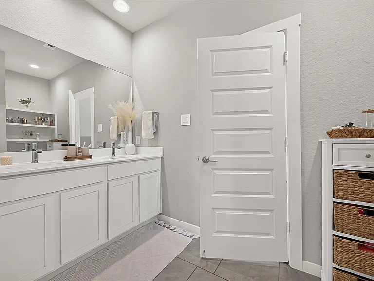 7211 Colwyn Bay Trl — Photo 29