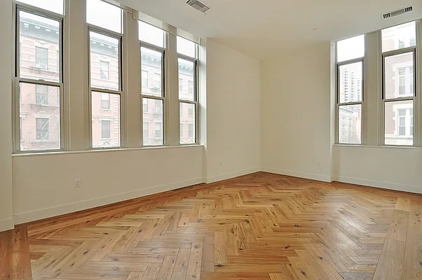 Rented by Corcoran | media 18