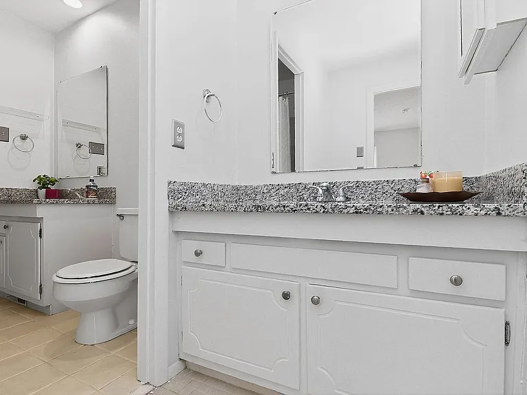 4605 Hedgemore Dr #D — Photo 21