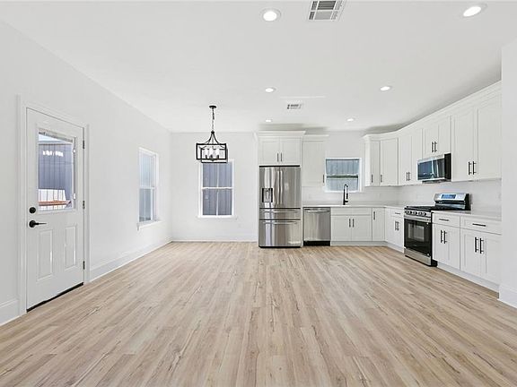 4th image of 2513 Nancy St