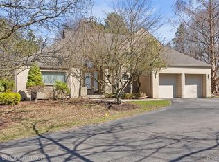 1603 Franklin Hills Dr #1, Bloomfield Hills, MI 48302