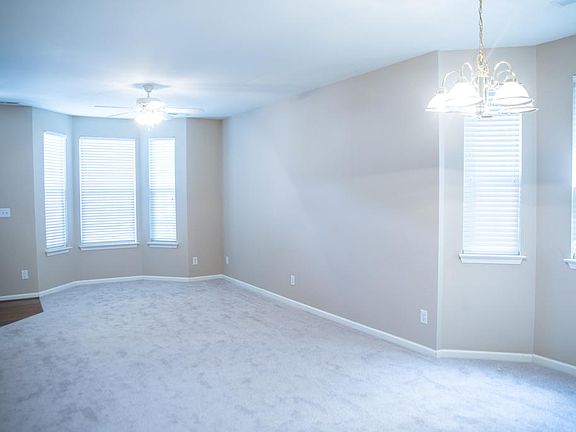 4th image of 5712 Erin Dr #115