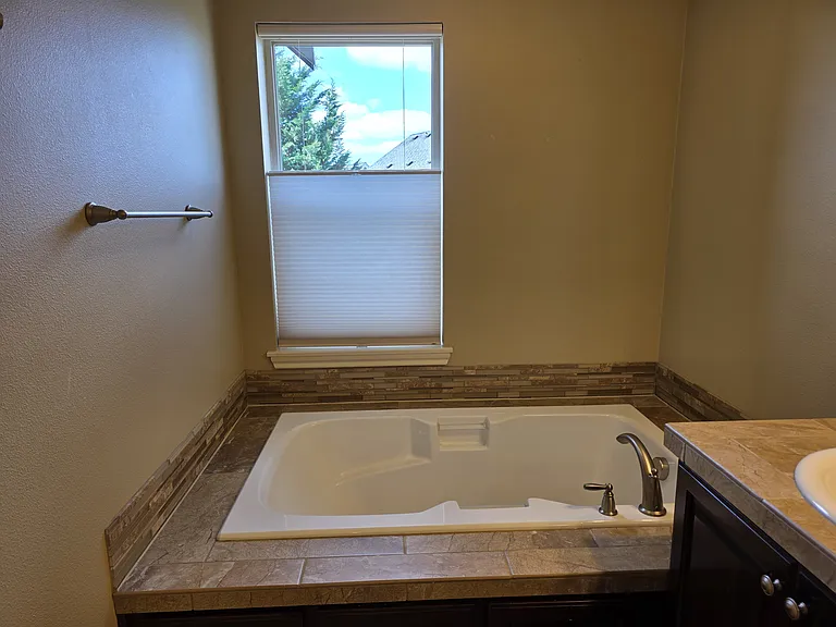 16360 NW Rossetta St — Photo 22