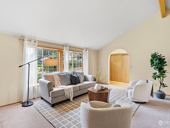 5th image of 2315 22nd Avenue Ct NW