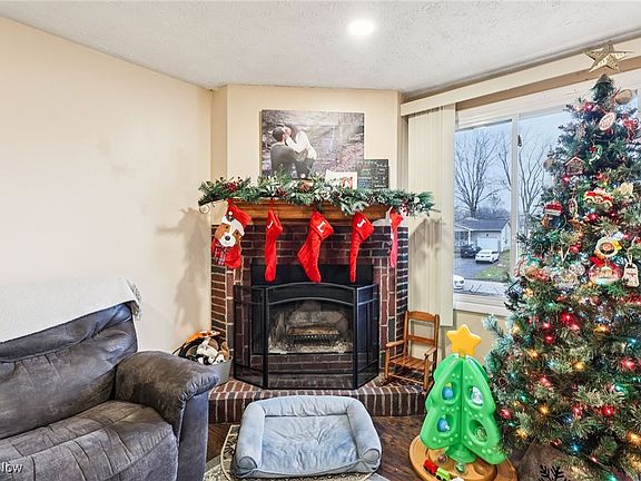 3rd image of 2351 Birch Trace Dr