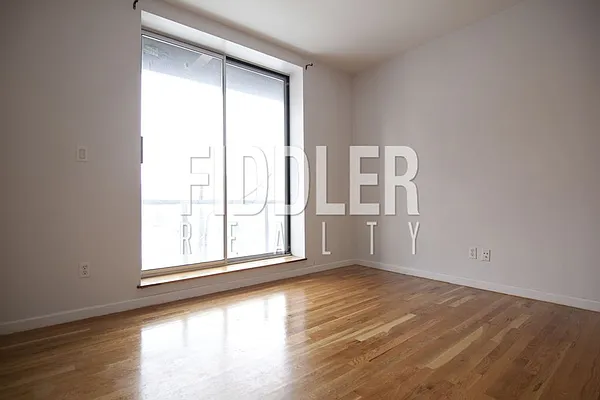 Rented by Fiddler Realty | media 7