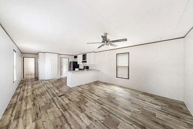 3 bed, 2.0 bath, 1152 sqft, $1,499 — Photo 2