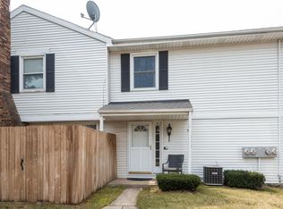 2600 Cherrywood Ct, Saint Joseph, MI 49085