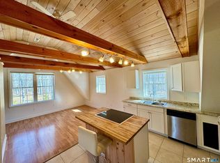114 Meadowlark Ln, Westbrook, CT 06498