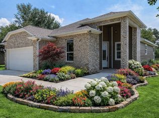 702 Azalea St, Prairie View, TX 77484