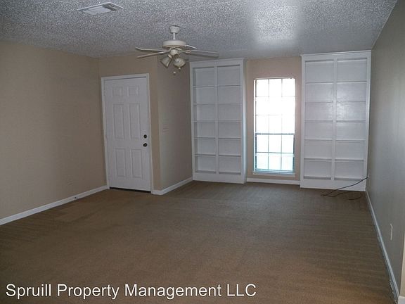 2nd image of 114 Park Cir #A