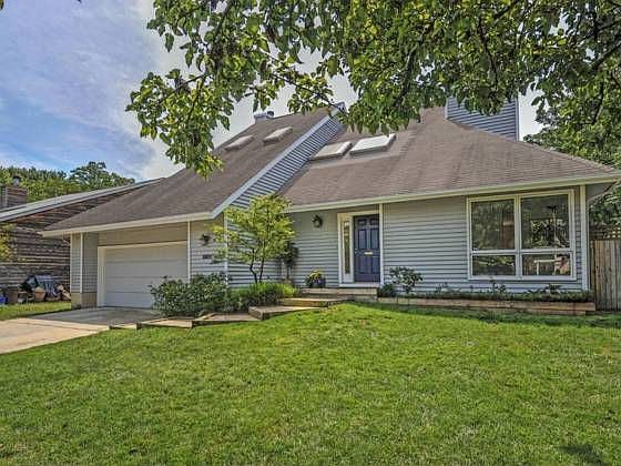 1st image of 1023 Boucher Ave
