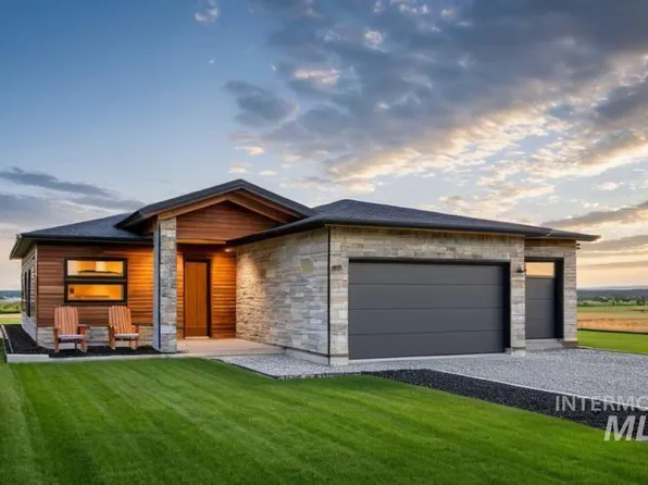 600 Oxford St, Burley, ID 83318