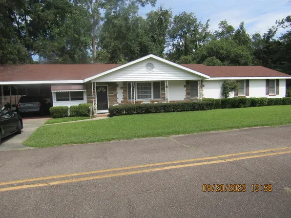 207 Azalea Ave, Millen, GA 30442