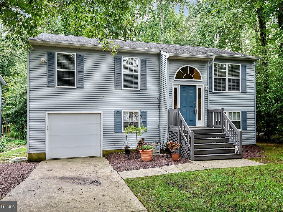 1st image of 1061 Omar Dr